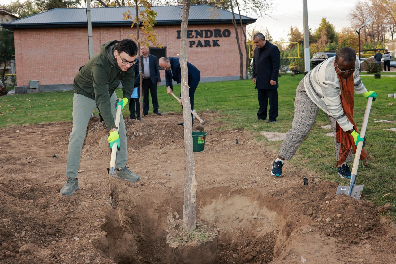 Visit of  high-level officials to Central Asian Green University